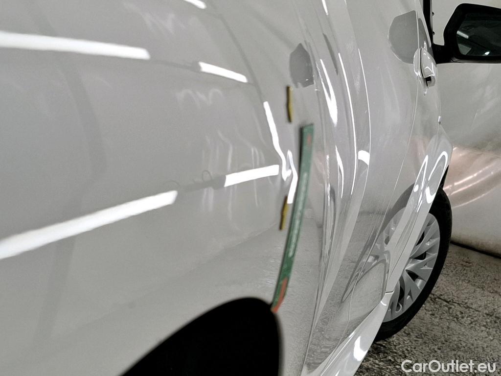  Toyota  Yaris TOYOTA  Hybride / 2019 / 5P / Berline Hybride 116h France Business Stage Acad #9