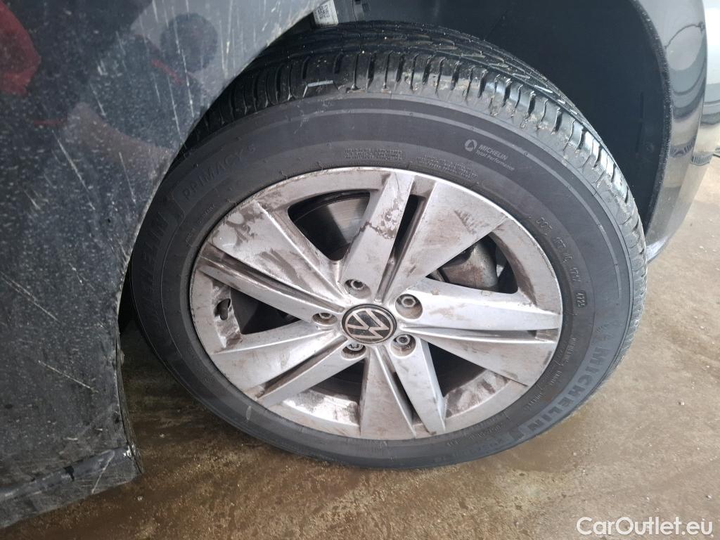  Volkswagen  Golf  VOLKSWAGEN / 2020 / 5P / Berline 1.0 eTSI OPF 110 DSG7 Life Business #37