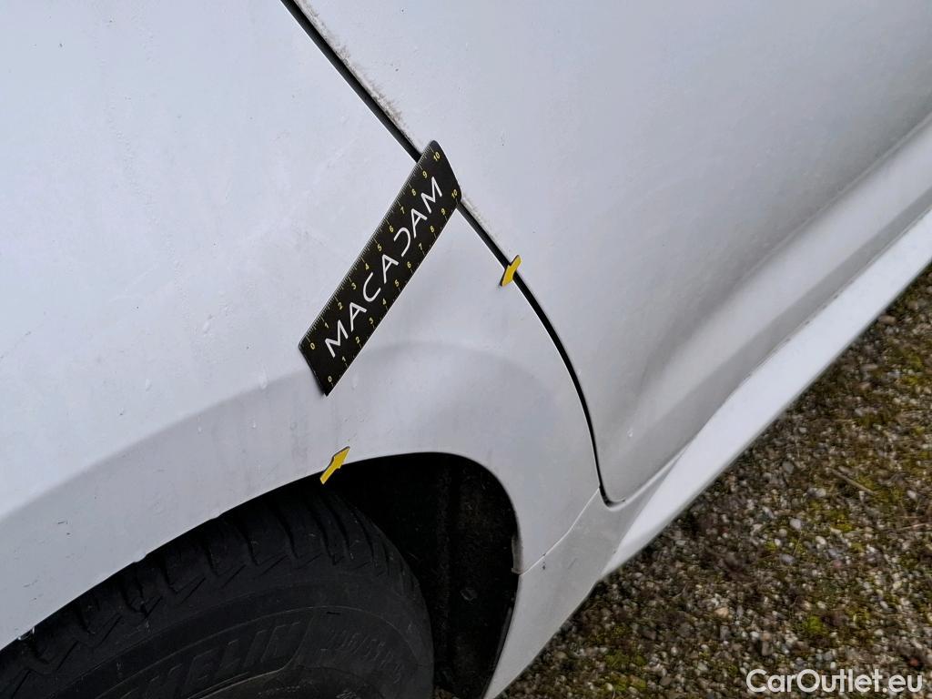  Toyota  Corolla TOYOTA  Touring Sports / 2018 / 5P / Break Hybride 122h Dynamic Business Beyond Zer #3