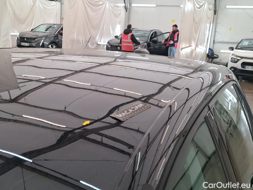  Volkswagen  Golf  VOLKSWAGEN / 2020 / 5P / Berline 1.0 eTSI OPF 110 DSG7 Life Business #4