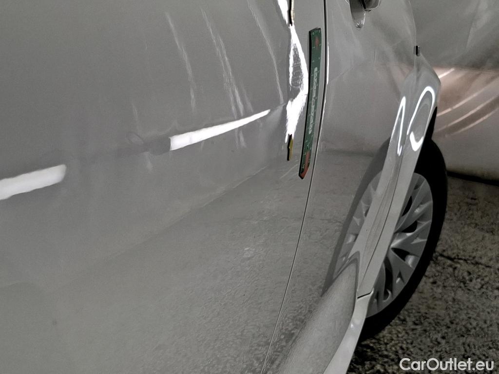  Toyota  Yaris TOYOTA  Hybride / 2019 / 5P / Berline Hybride 116h France Business Stage Acad #5