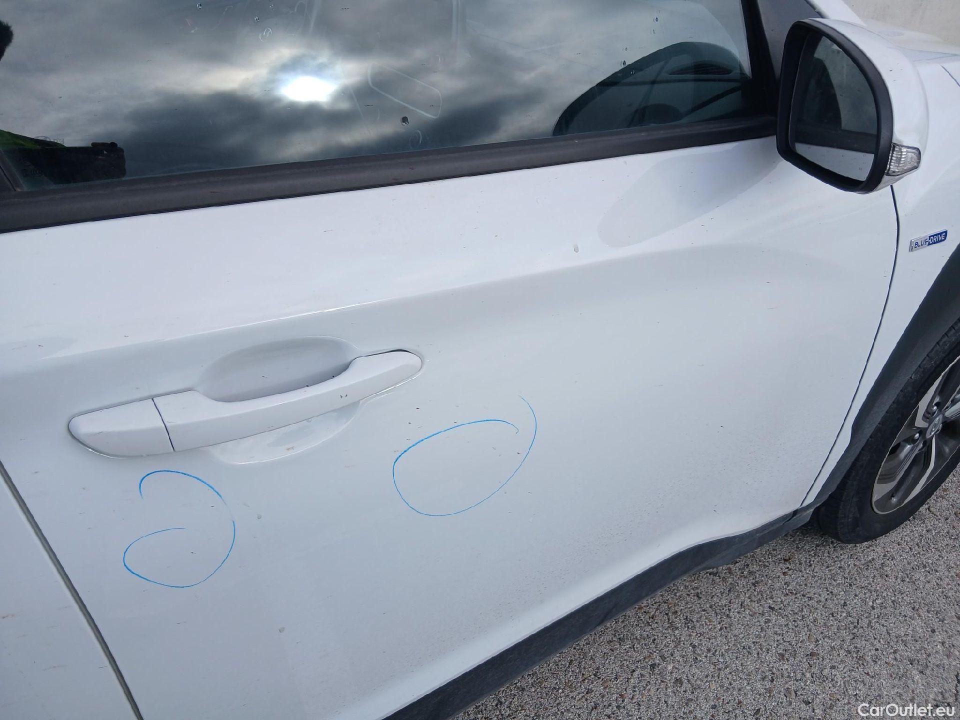  Hyundai  Konna HYUNDAI Kona / 2017 / 5P / todoterreno 1.6 GDI HEV Klass DCT #22