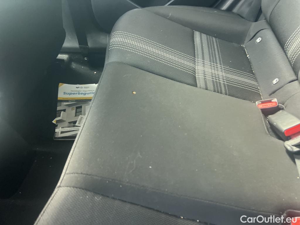  Hyundai  i20 HYUNDAI  / 2020 / 5P / berlina con portón 1.0 TGDI 74kW (100CV) 48V Essence #9