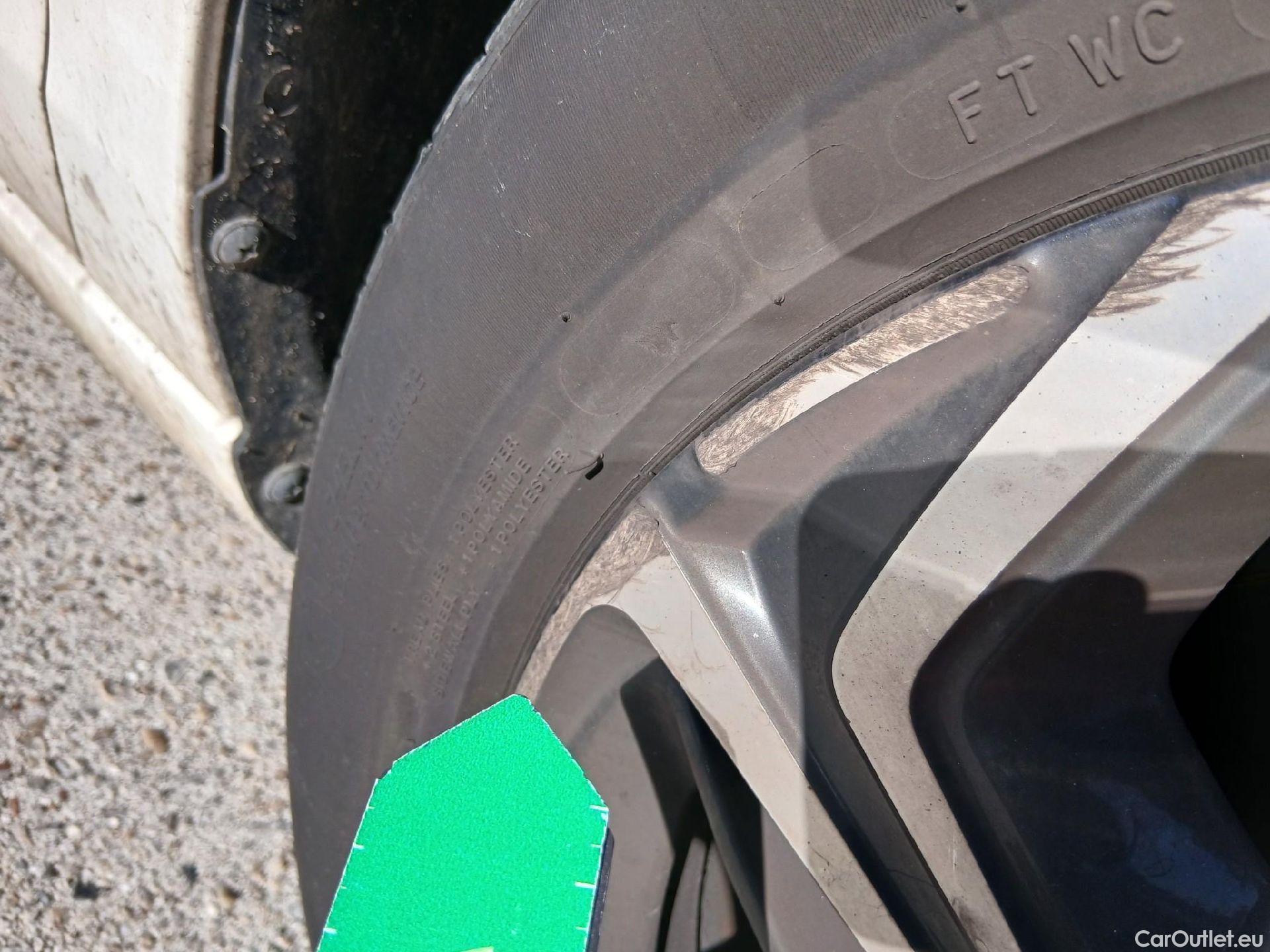  Hyundai  i30 HYUNDAI  / 2020 / 5P / berlina con portón 1.0 TGDI 48V Klass #31