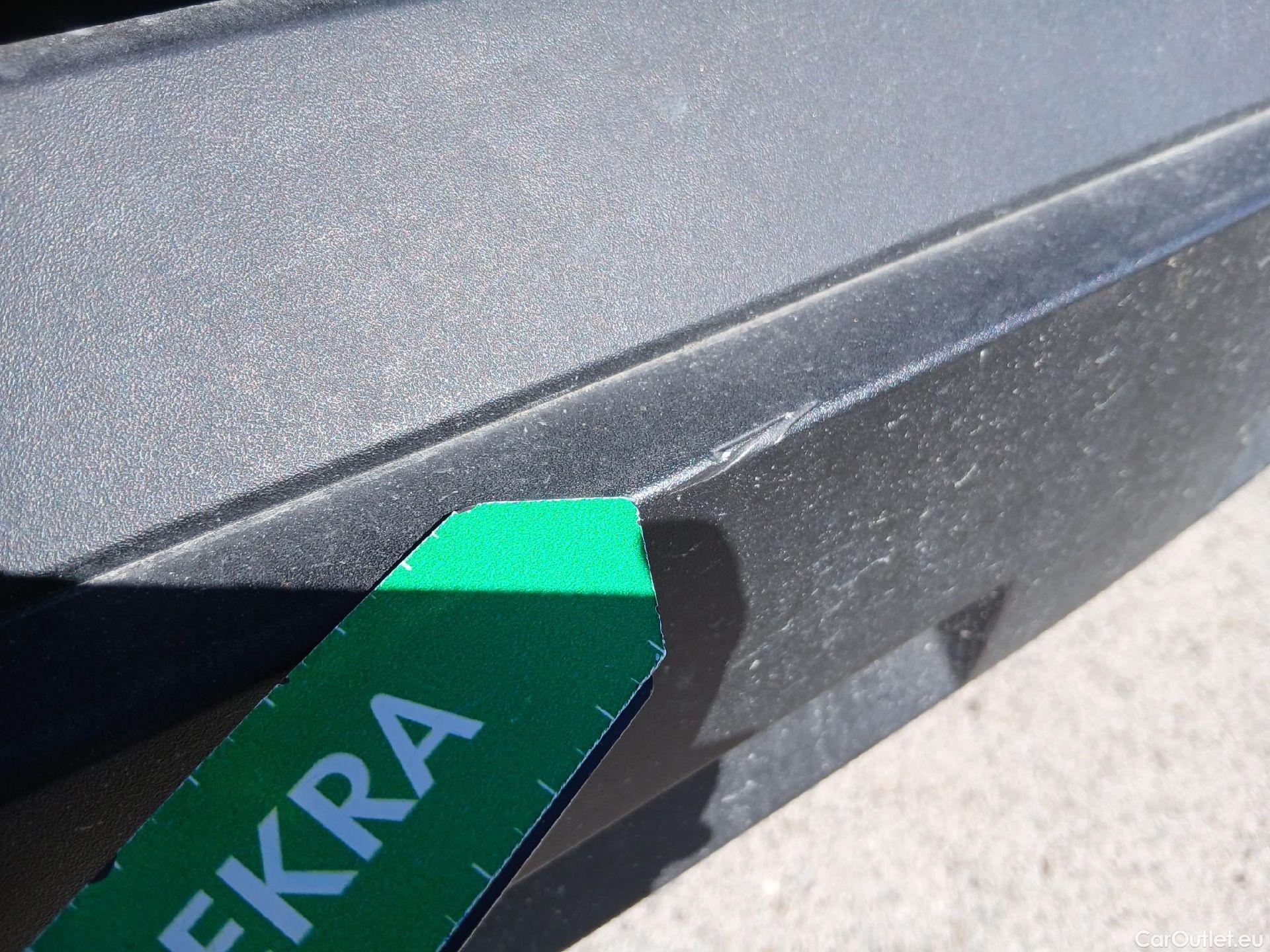  Hyundai  Konna HYUNDAI Kona / 2023 / 5P / todoterreno 1.6 GDI HEV Maxx DCT #26