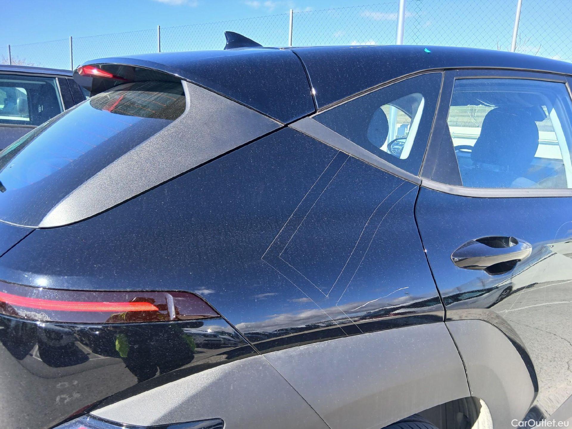  Hyundai  Konna HYUNDAI Kona / 2023 / 5P / todoterreno 1.6 GDI HEV Maxx DCT #28