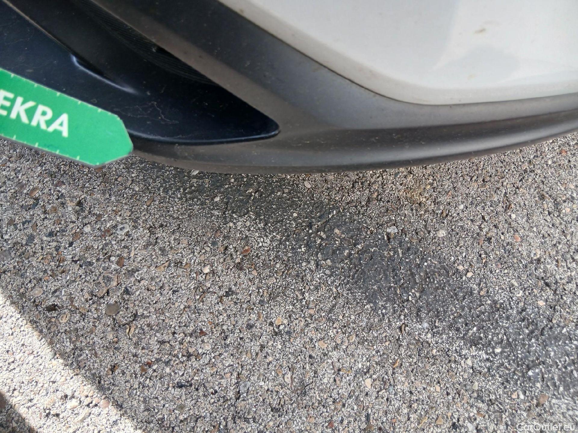  Hyundai  Konna HYUNDAI Kona / 2017 / 5P / todoterreno EV 150kW Tecno #7