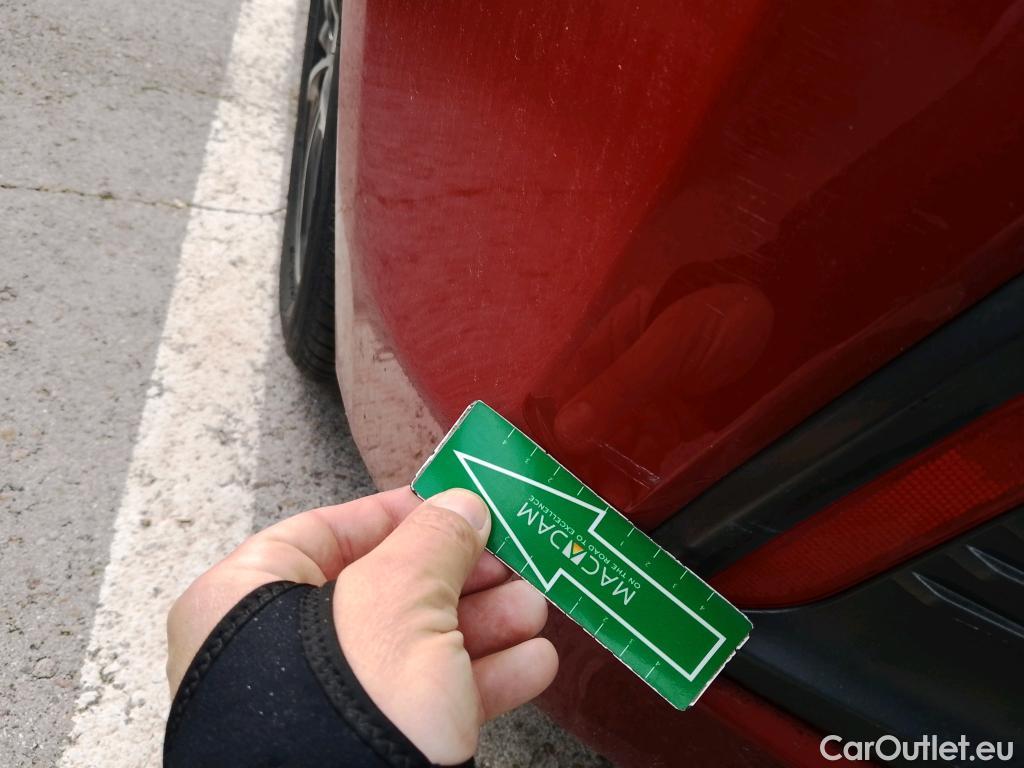  Hyundai   Ioniq HYUNDAI / 2019 / 5P / berlina con portón 1.6 GDI PHEV Klass DCT #15