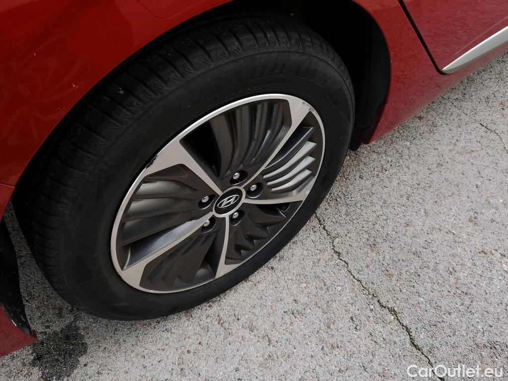  Hyundai   Ioniq HYUNDAI / 2019 / 5P / berlina con portón 1.6 GDI PHEV Klass DCT #5