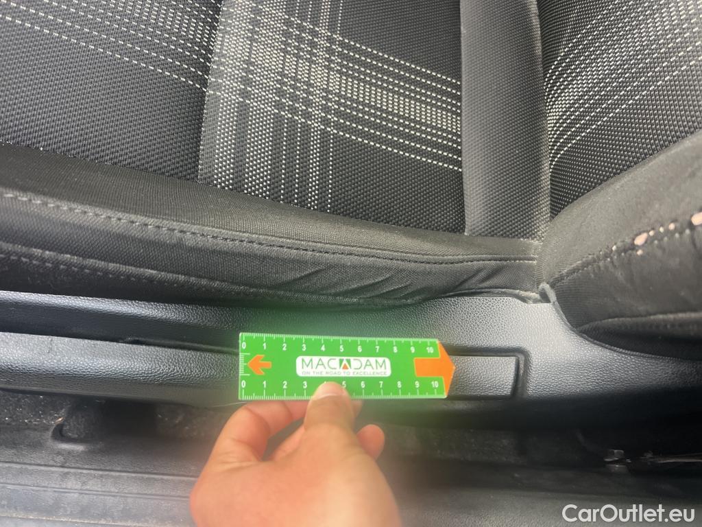  Hyundai  i20 HYUNDAI  / 2020 / 5P / berlina con portón 1.0 TGDI 74kW (100CV) 48V Essence #27