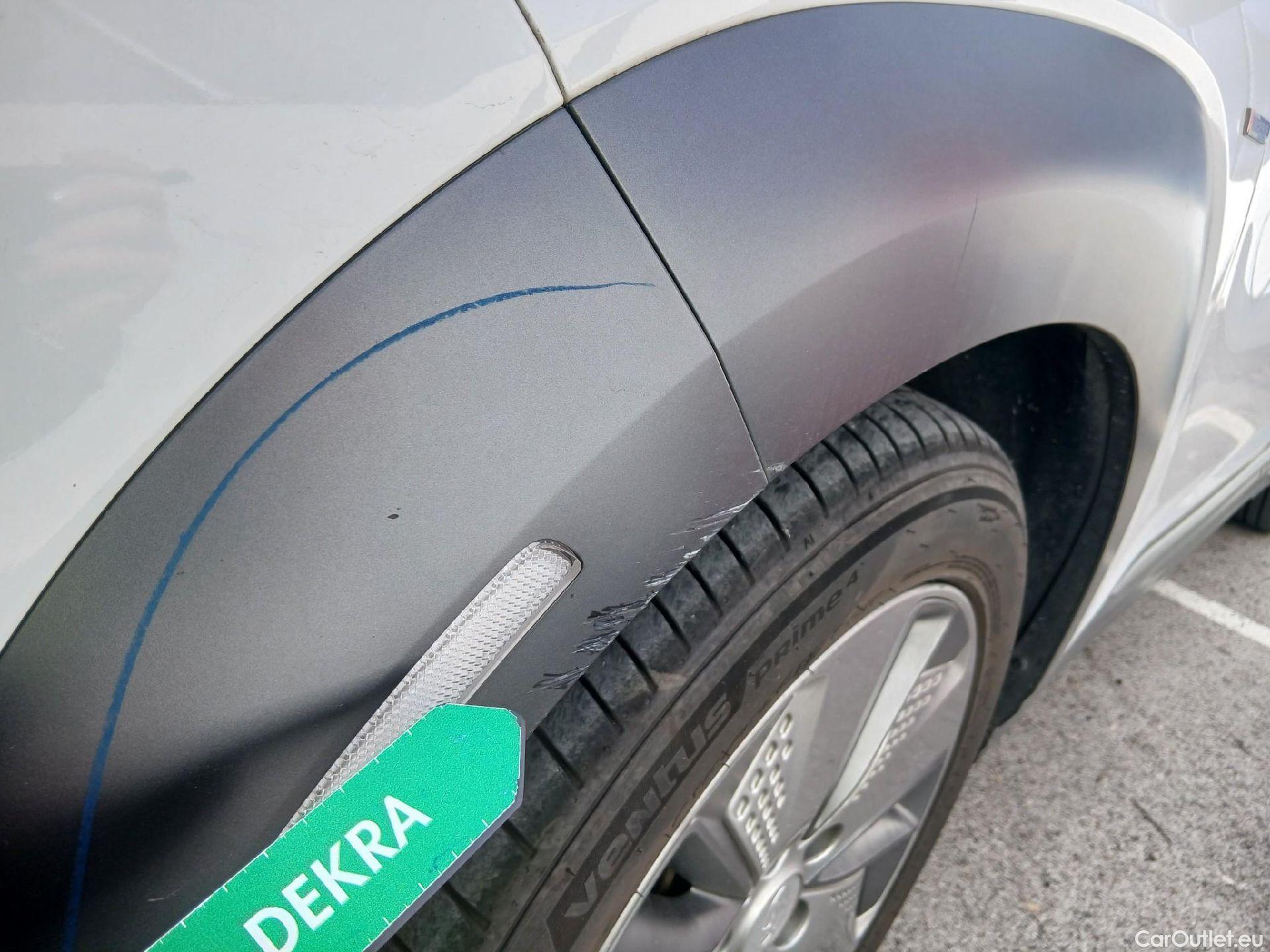  Hyundai  Konna HYUNDAI Kona / 2017 / 5P / todoterreno EV 150kW Tecno #8