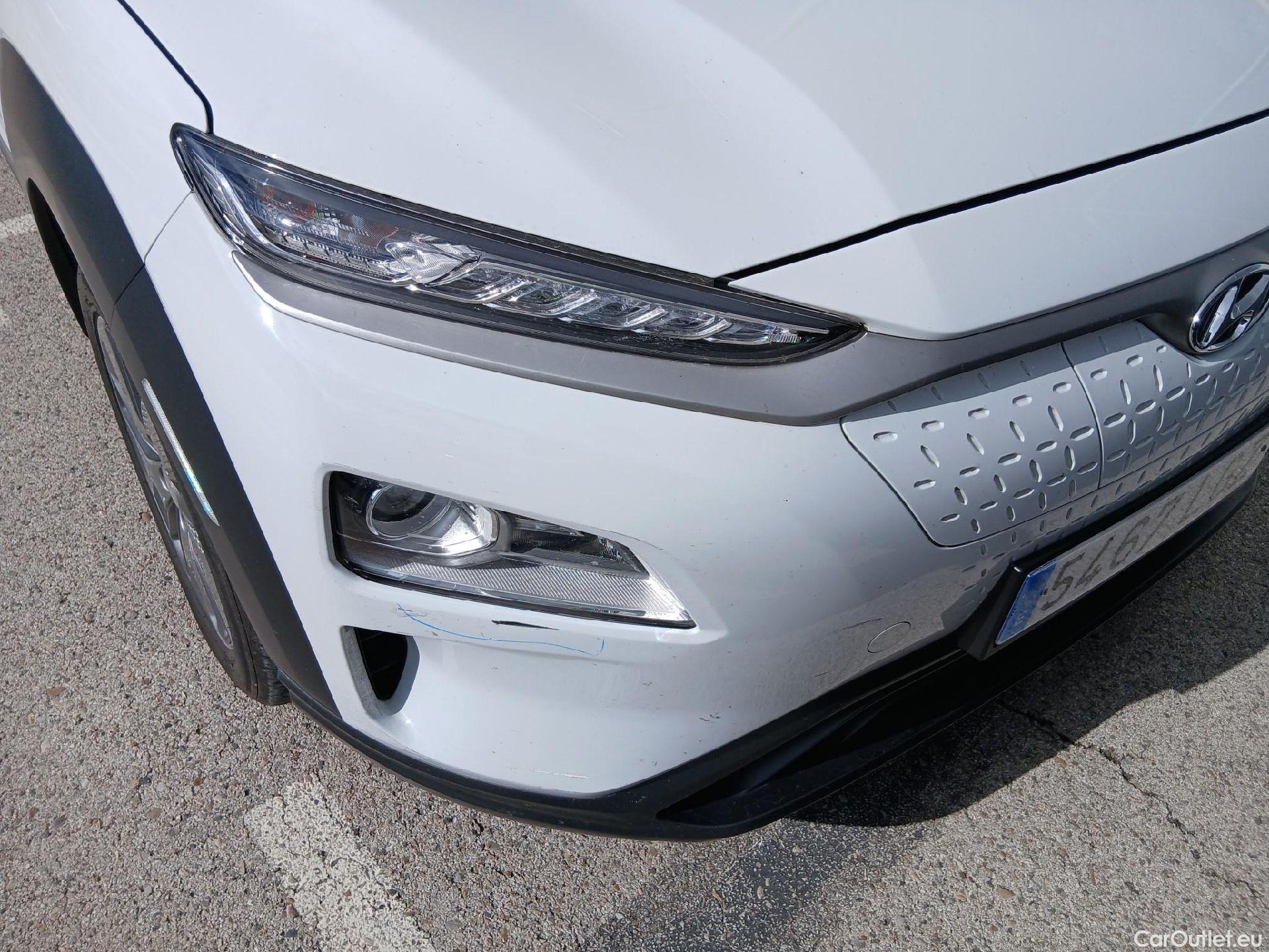  Hyundai  Konna HYUNDAI Kona / 2017 / 5P / todoterreno EV 150kW Tecno #5