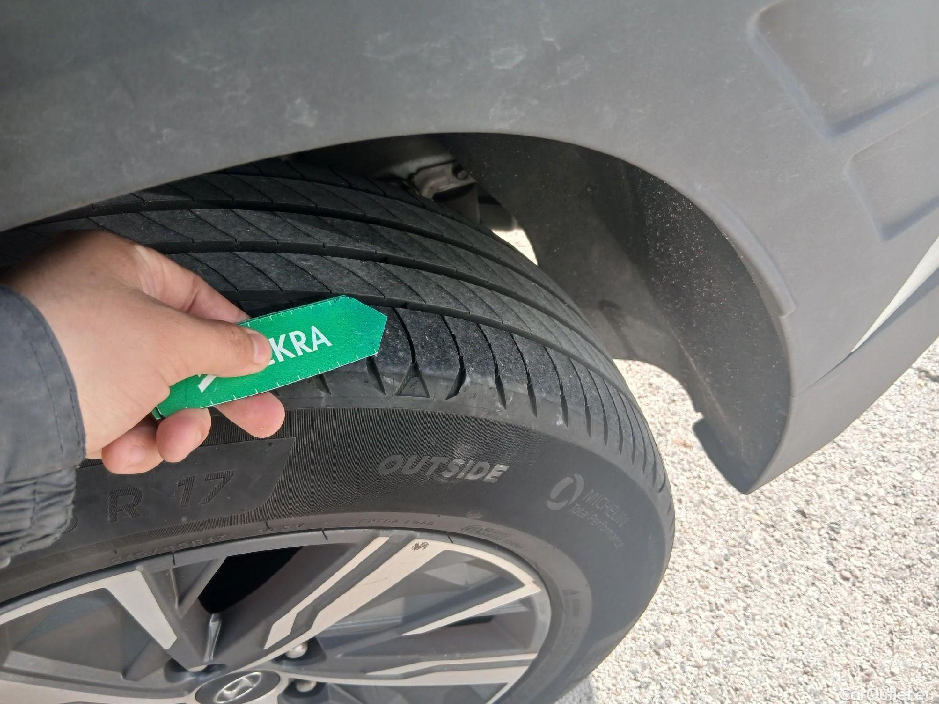  Hyundai  Tucson HYUNDAI  / 2020 / 5P / todoterreno 1.6 CRDI 100kW (136CV) 48V Maxx DCT 4x4 #4