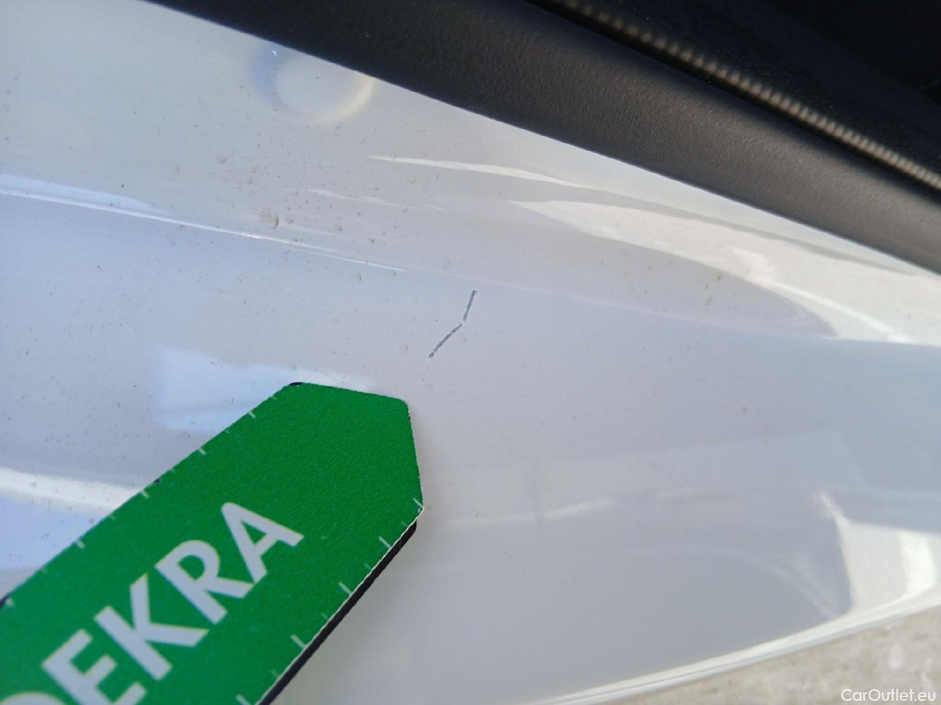  Hyundai  i30 HYUNDAI  / 2020 / 5P / berlina con portón 1.0 TGDI 48V Klass #26