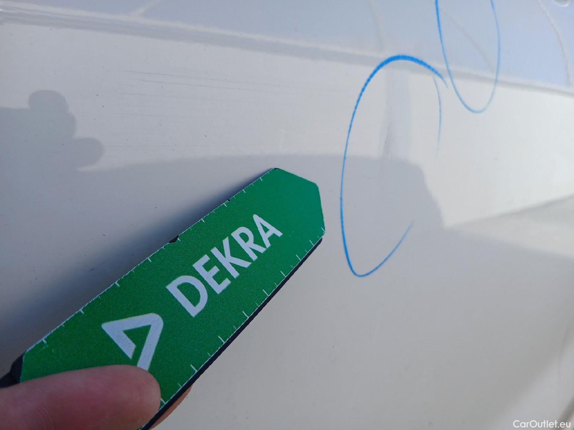  Hyundai  i30 HYUNDAI  / 2020 / 5P / berlina con portón 1.0 TGDI 48V Klass #9