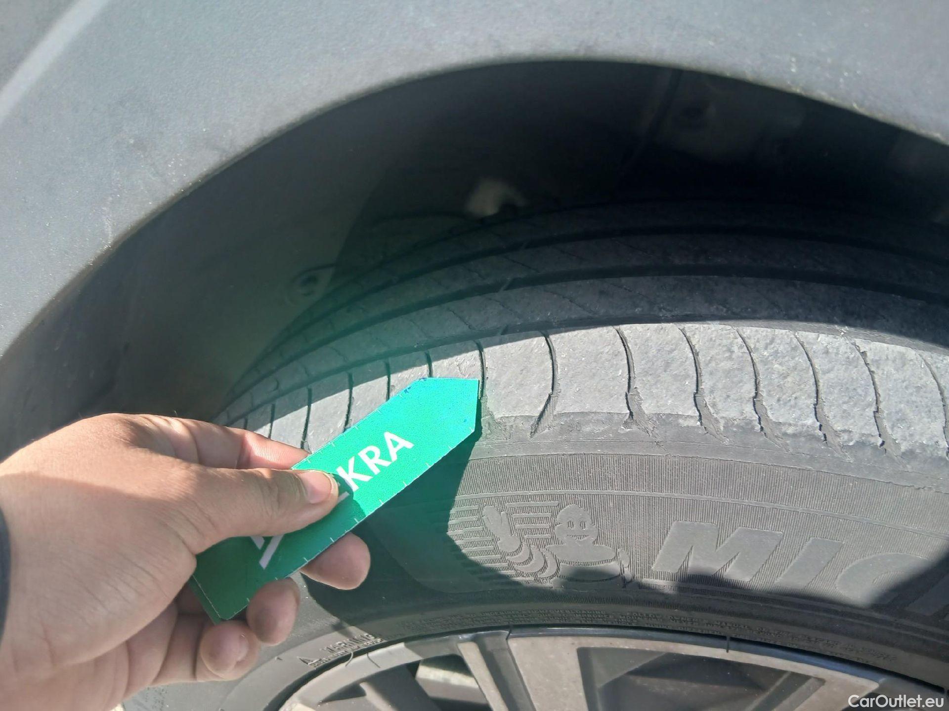  Hyundai  Tucson HYUNDAI  / 2020 / 5P / todoterreno 1.6 CRDI 100kW (136CV) 48V Maxx DCT 4x4 #7