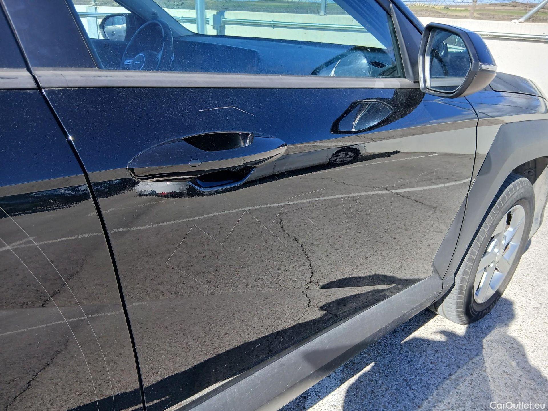  Hyundai  Konna HYUNDAI Kona / 2023 / 5P / todoterreno 1.6 GDI HEV Maxx DCT #31