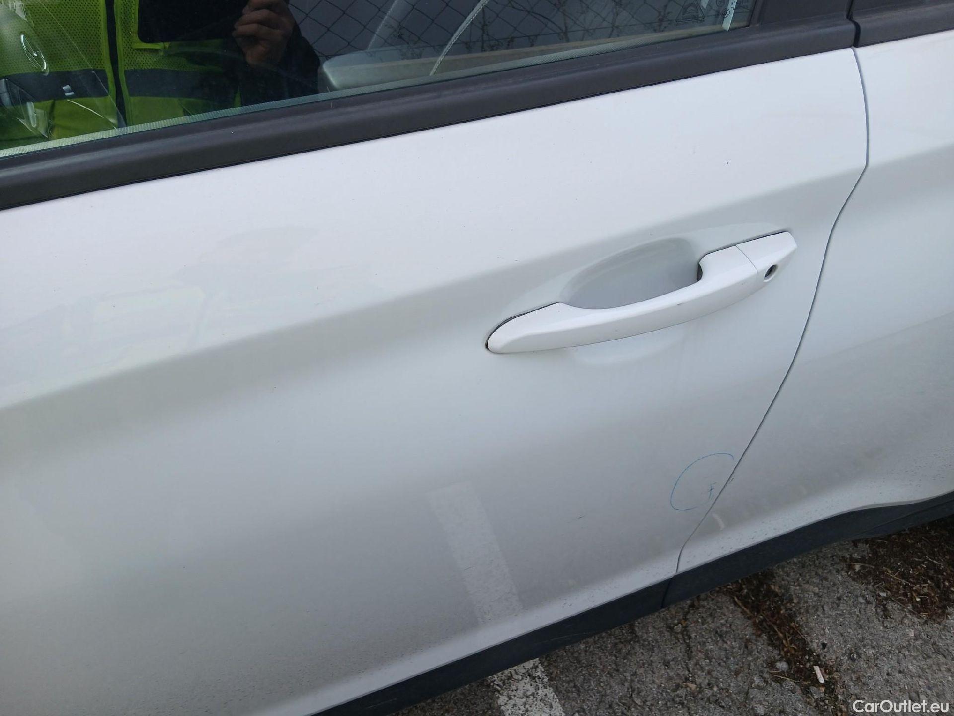  Hyundai  Konna HYUNDAI Kona / 2017 / 5P / todoterreno 1.6 GDI HEV Klass DCT #11