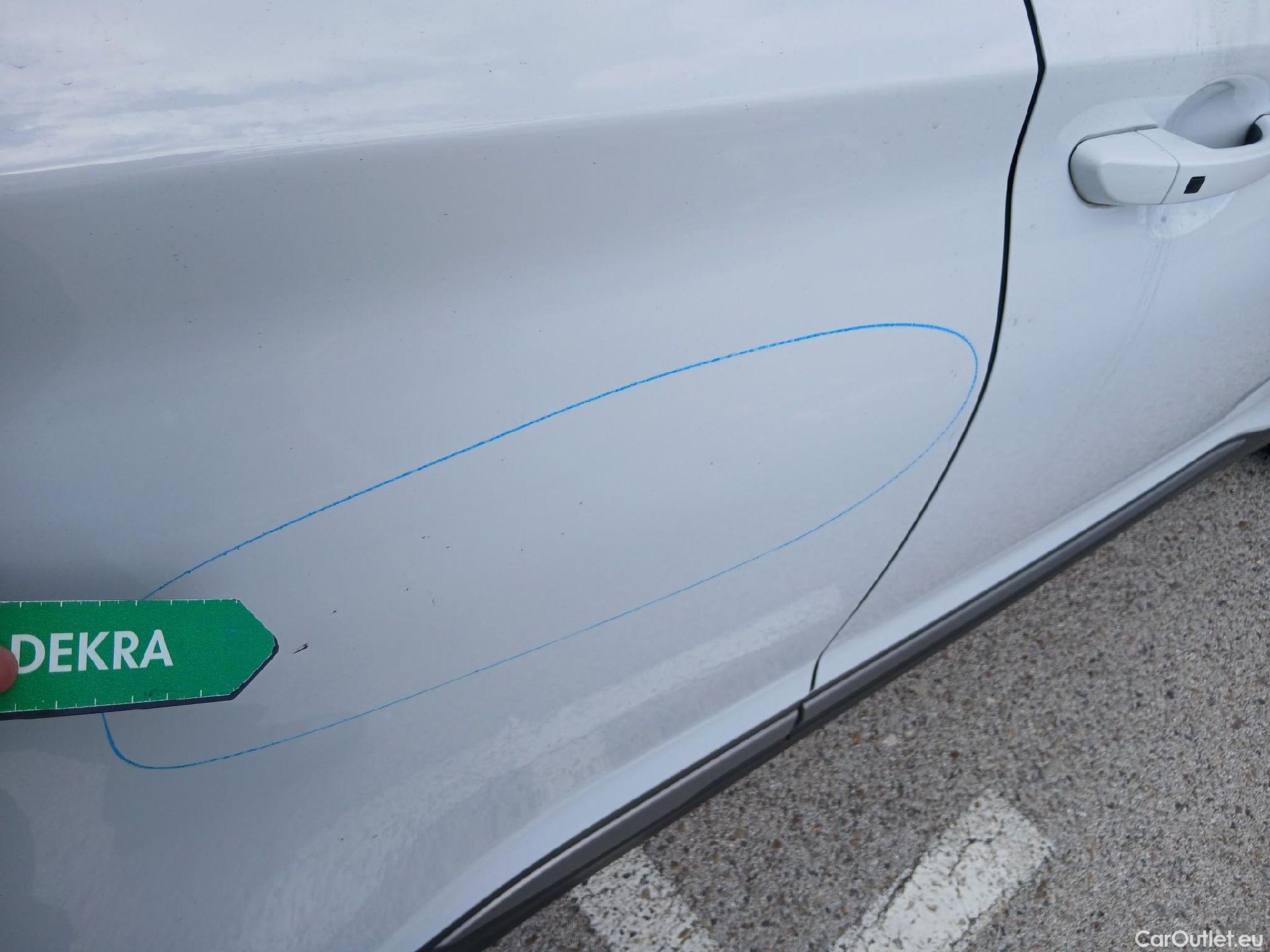  Hyundai  Konna HYUNDAI Kona / 2017 / 5P / todoterreno EV 150kW Tecno #18