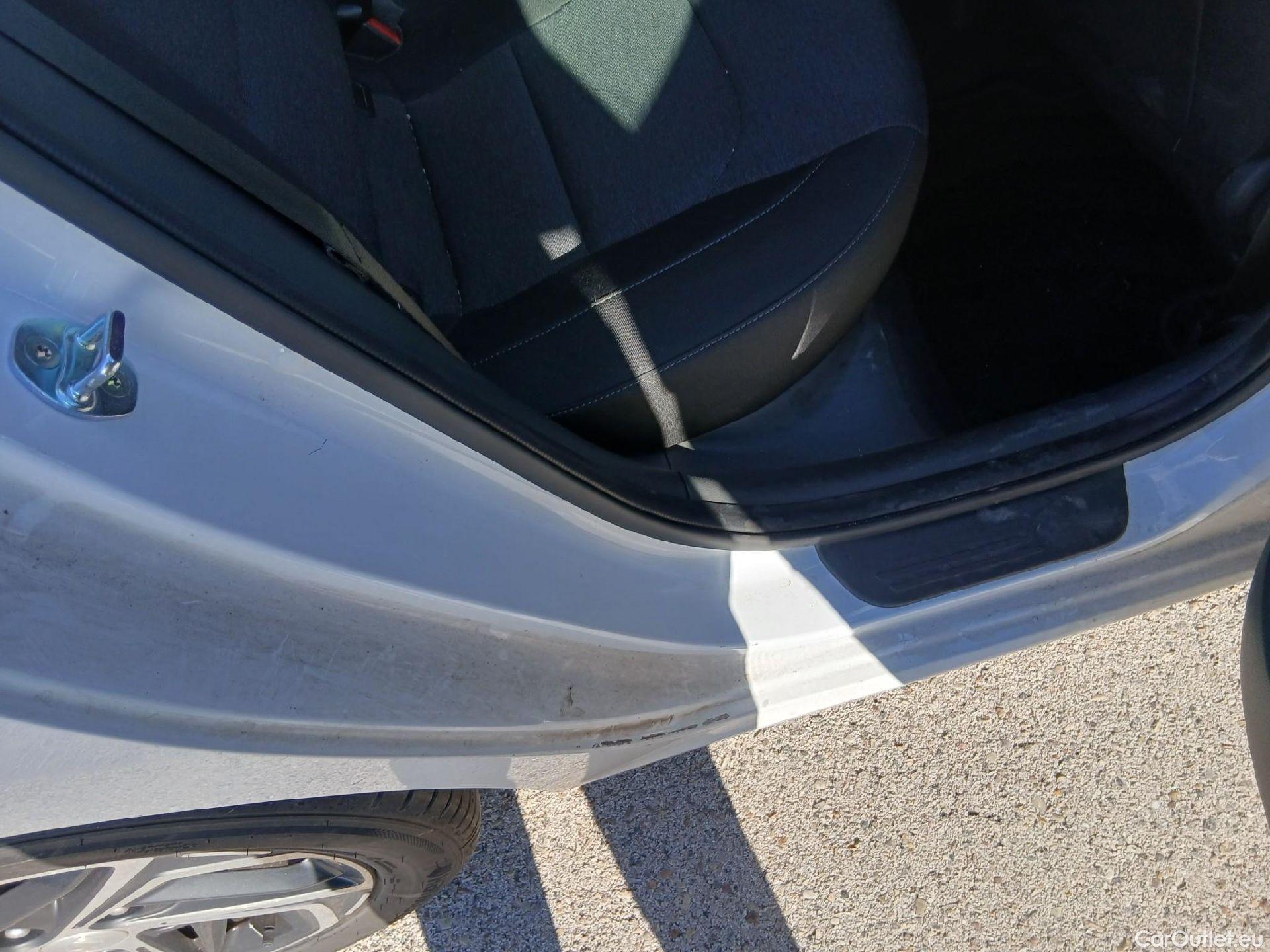  Hyundai  i30 HYUNDAI  / 2020 / 5P / berlina con portón 1.0 TGDI 48V Klass #27