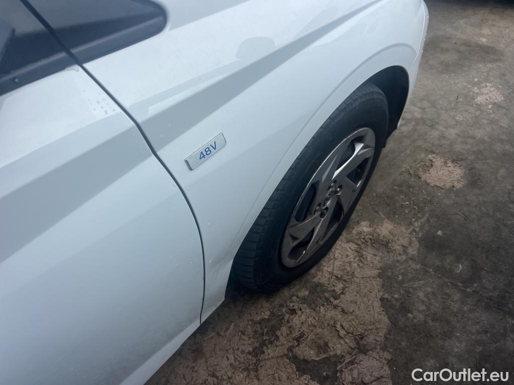  Hyundai  i20 HYUNDAI  / 2020 / 5P / berlina con portón 1.0 TGDI 74kW (100CV) 48V Essence #1