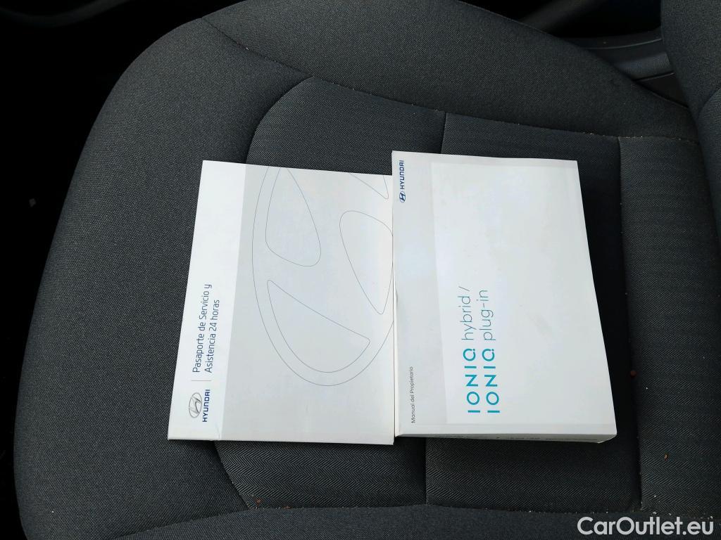  Hyundai   Ioniq HYUNDAI / 2019 / 5P / berlina con portón 1.6 GDI PHEV Klass DCT #13