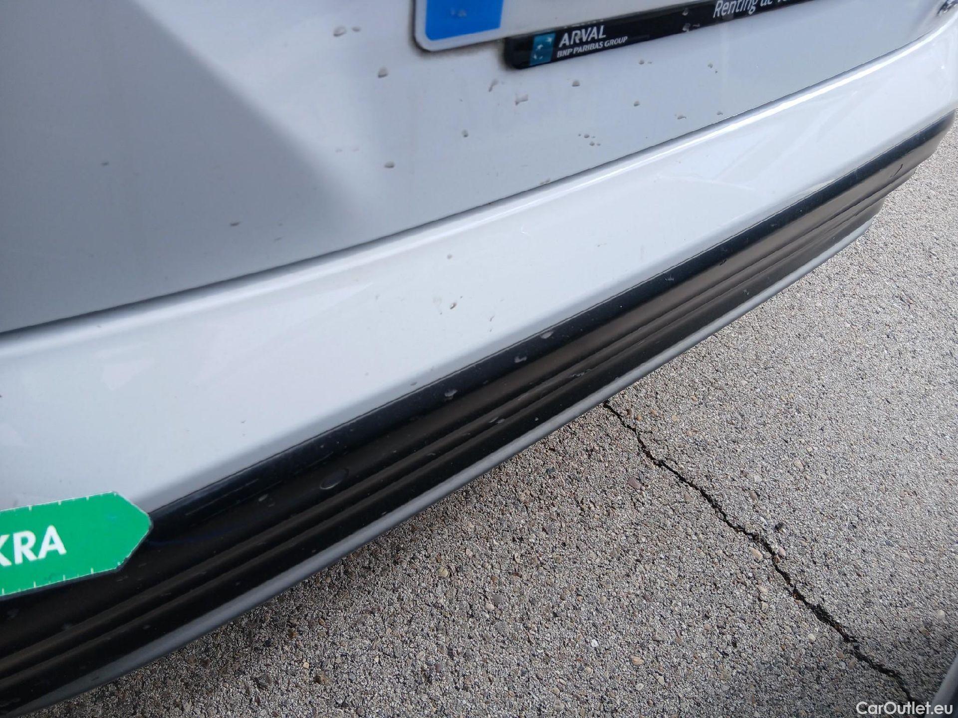  Hyundai  Konna HYUNDAI Kona / 2017 / 5P / todoterreno EV 150kW Tecno #16