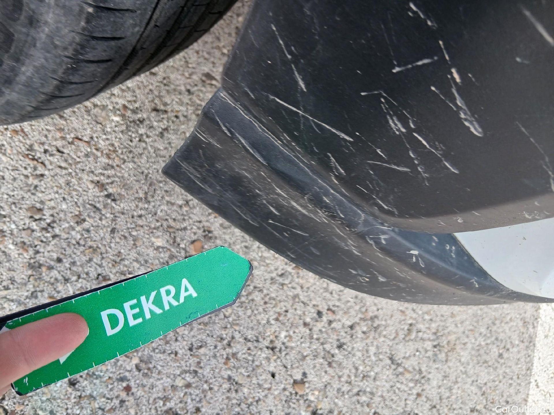  Hyundai  Konna HYUNDAI Kona / 2017 / 5P / todoterreno 1.6 GDI HEV Klass DCT #10