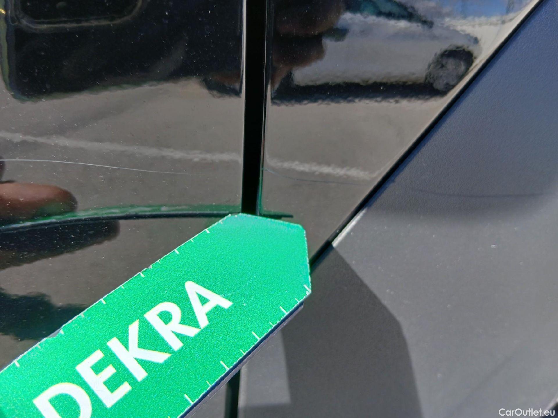  Hyundai  Konna HYUNDAI Kona / 2023 / 5P / todoterreno 1.6 GDI HEV Maxx DCT #33