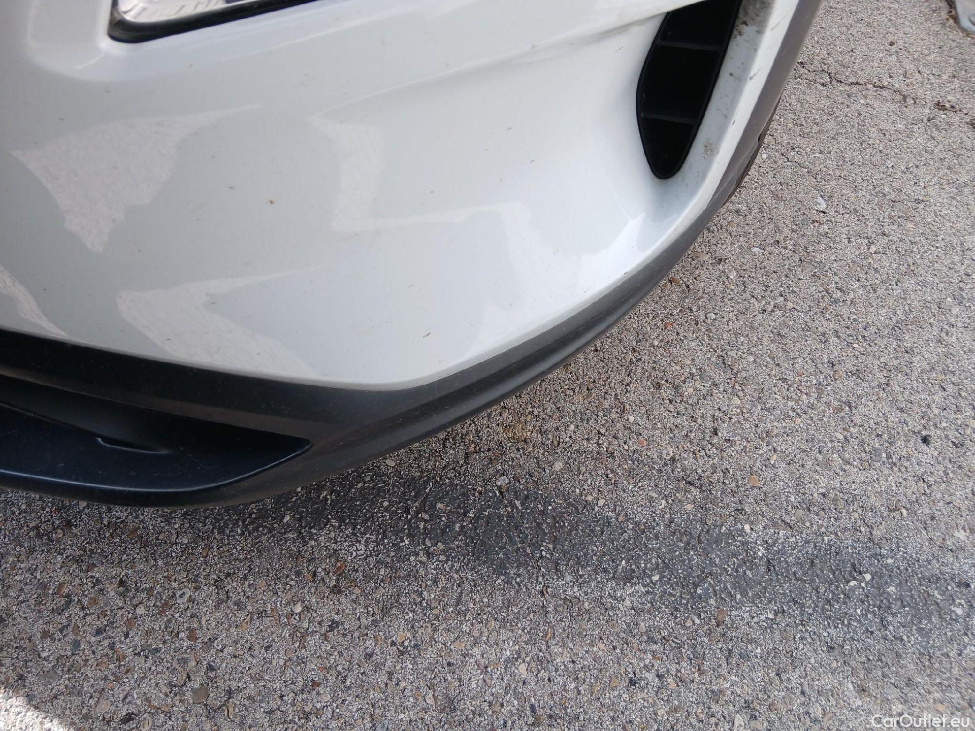  Hyundai  Konna HYUNDAI Kona / 2017 / 5P / todoterreno EV 150kW Tecno #6