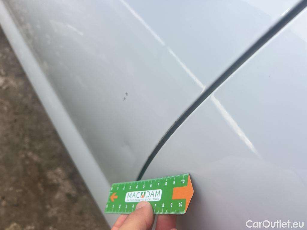  Hyundai  i20 HYUNDAI  / 2020 / 5P / berlina con portón 1.0 TGDI 74kW (100CV) 48V Essence #4