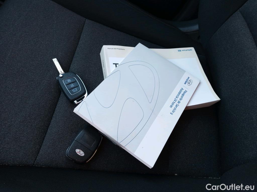  Hyundai  Tucson HYUNDAI  / 2018 / 5P / todoterreno 1.6 CRDI 85kW (116CV) 48V SLE 4X2(SP)(SL) #20