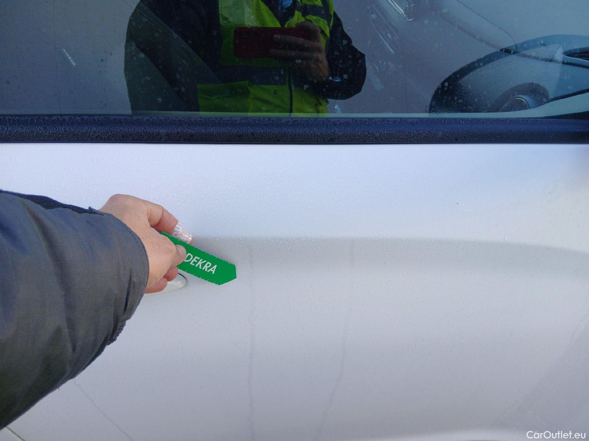  Hyundai  Konna HYUNDAI Kona / 2020 / 5P / todoterreno 1.6 GDI HEV Tecno 2C DCT #15