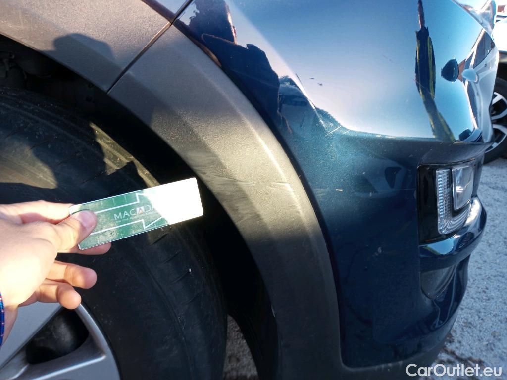  Hyundai  Tucson HYUNDAI  / 2018 / 5P / todoterreno 1.6 CRDI 85kW (116CV) 48V SLE 4X2(SP)(SL) #13