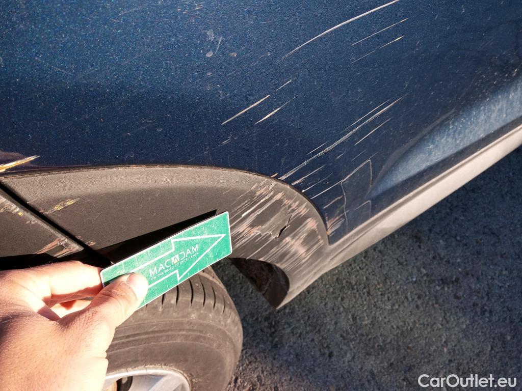  Hyundai  Tucson HYUNDAI  / 2018 / 5P / todoterreno 1.6 CRDI 85kW (116CV) 48V SLE 4X2(SP)(SL) #7