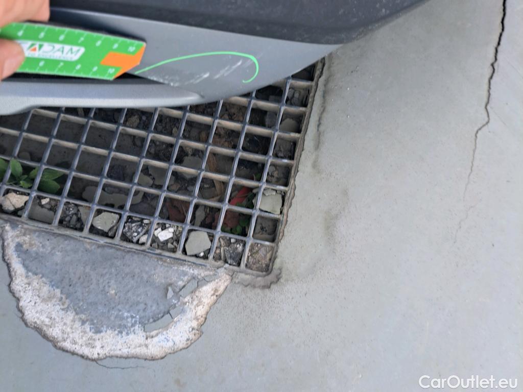  Hyundai  Bayon HYUNDAI  / 2021 / 5P / todoterreno 1.2 MPI Maxx #6