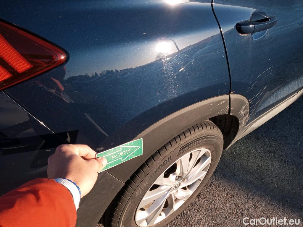  Hyundai  Tucson HYUNDAI  / 2018 / 5P / todoterreno 1.6 CRDI 85kW (116CV) 48V SLE 4X2(SP)(SL) #36