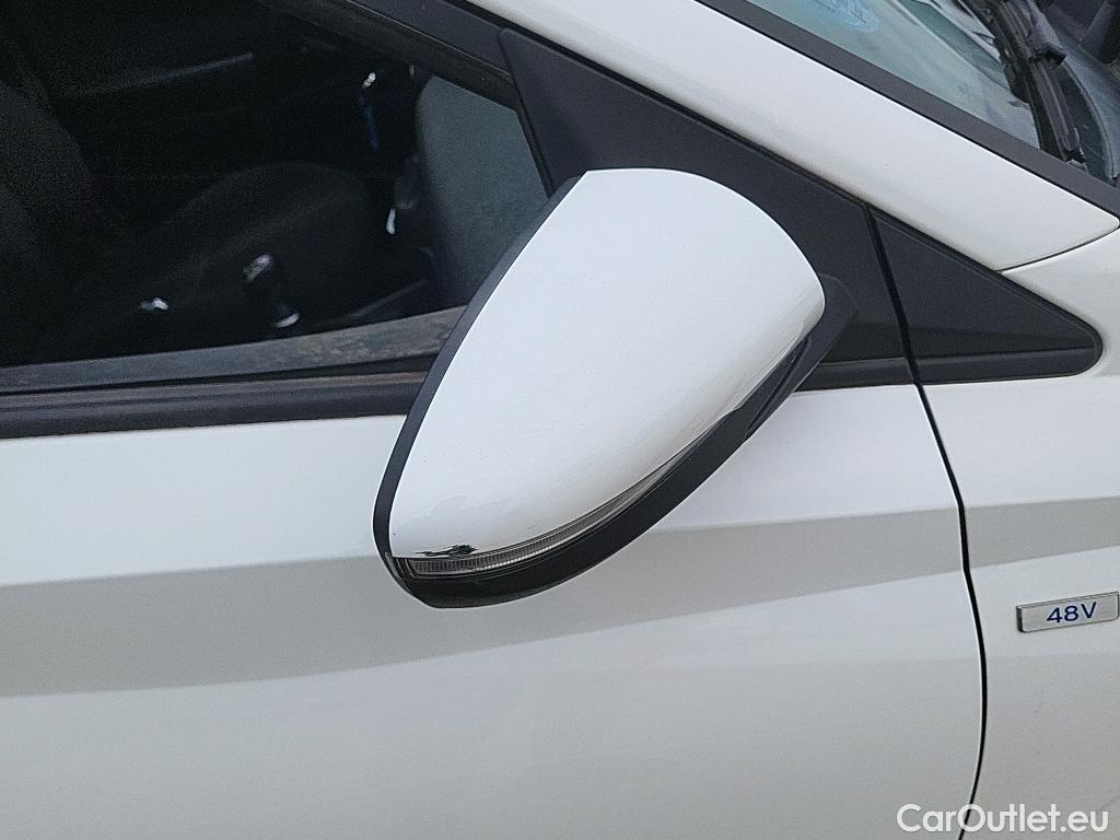  Hyundai  i20 HYUNDAI  / 2020 / 5P / berlina con portón 1.0 TGDI 74kW (100CV) 48V Essence #32