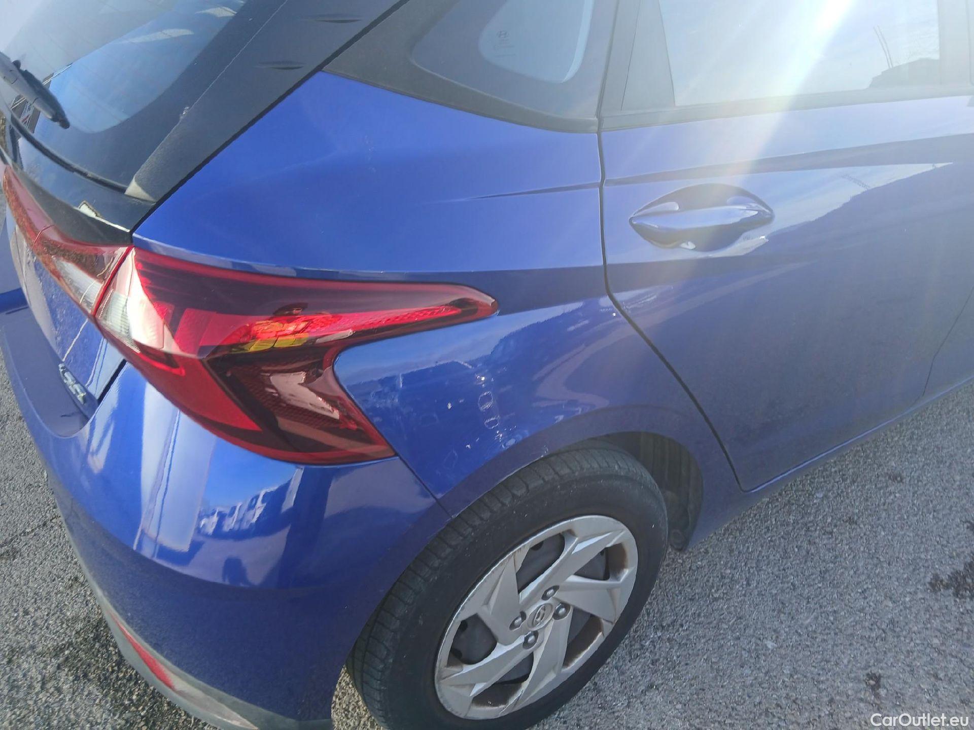  Hyundai  i20 HYUNDAI  / 2020 / 5P / berlina con portón 1.2 MPI SLE #8