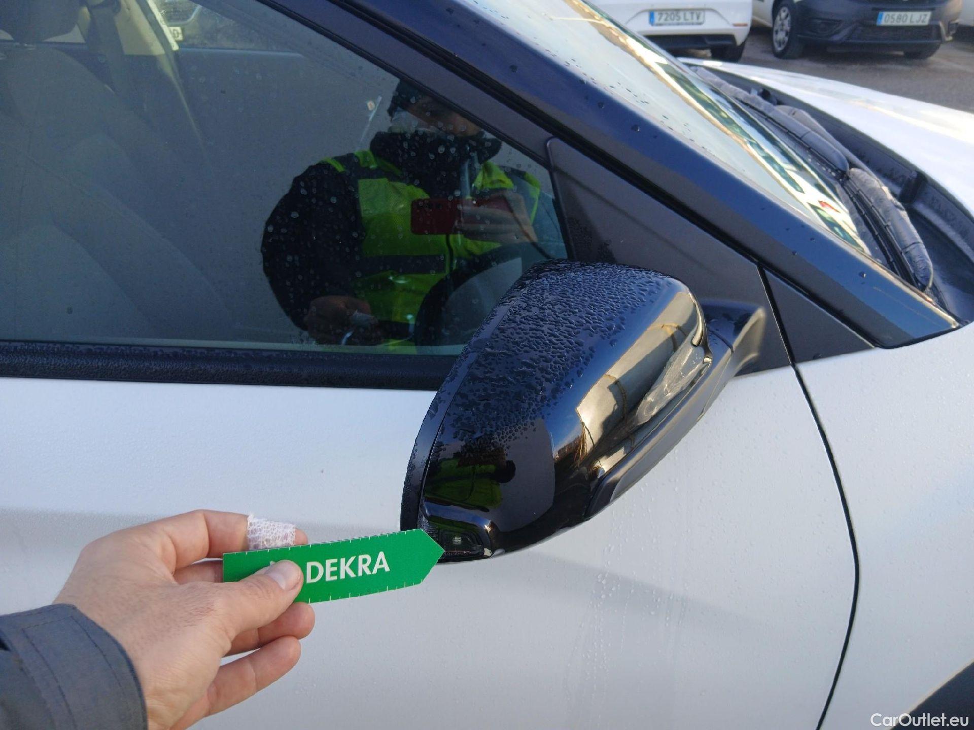  Hyundai  Konna HYUNDAI Kona / 2020 / 5P / todoterreno 1.6 GDI HEV Tecno 2C DCT #18