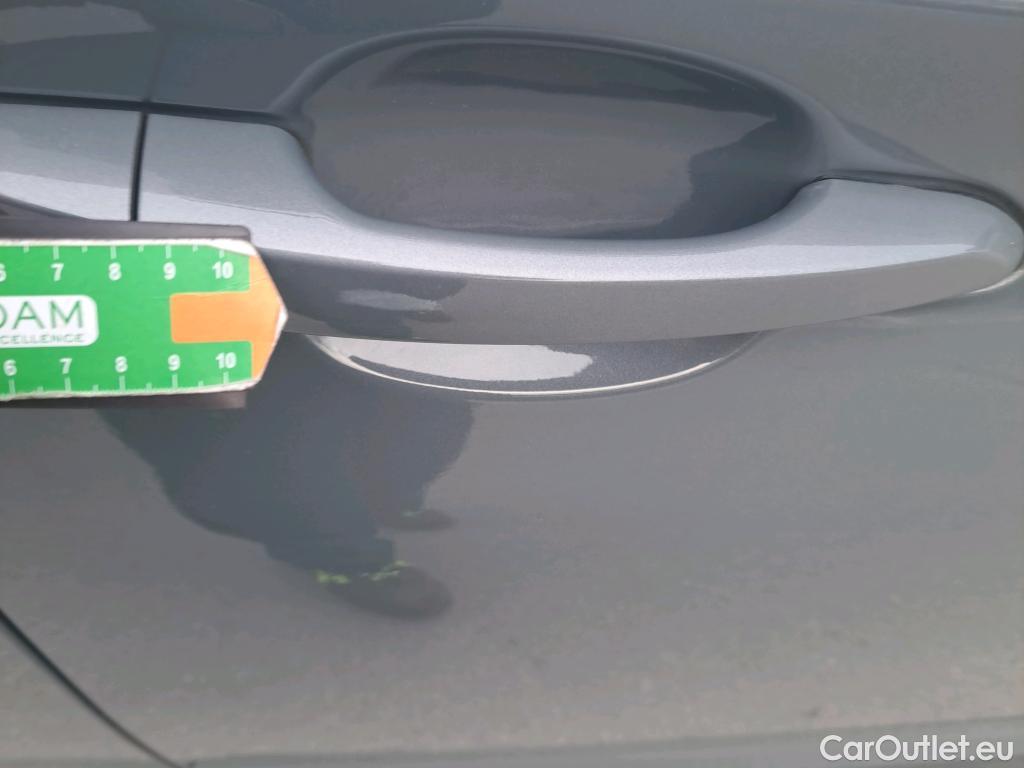  Hyundai  Konna HYUNDAI Kona / 2020 / 5P / todoterreno 1.6 GDI HEV Maxx DCT #36