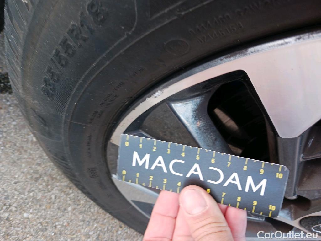  Hyundai  Tucson HYUNDAI  / 2020 / 5P / todoterreno 1.6 TGDI 110kW (150CV) 48V Tecno DCT 2C #32