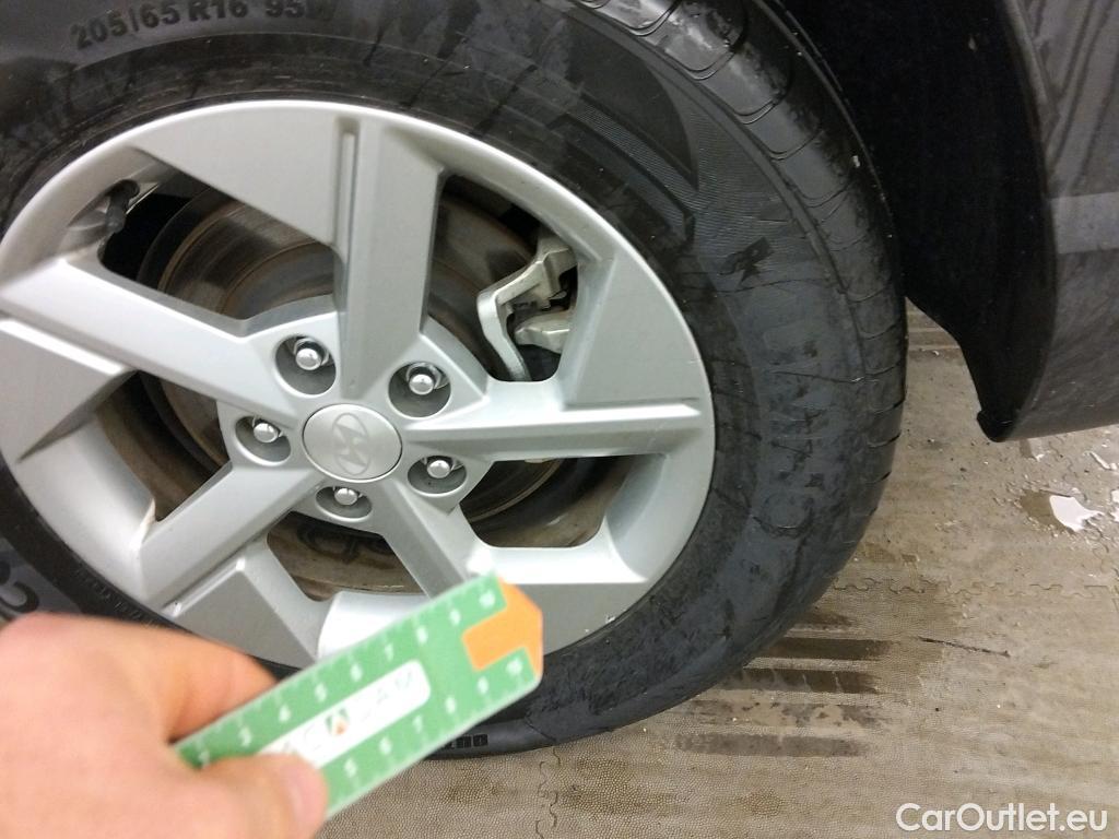  Hyundai  Konna HYUNDAI Kona / 2023 / 5P / todoterreno 1.6 GDI HEV Maxx DCT #11