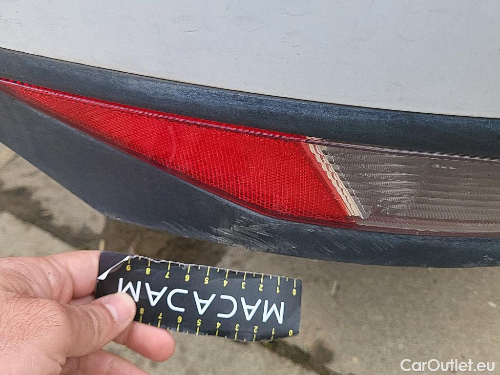  Hyundai  i20 HYUNDAI  / 2020 / 5P / berlina con portón 1.0 TGDI 74kW (100CV) 48V Essence #27