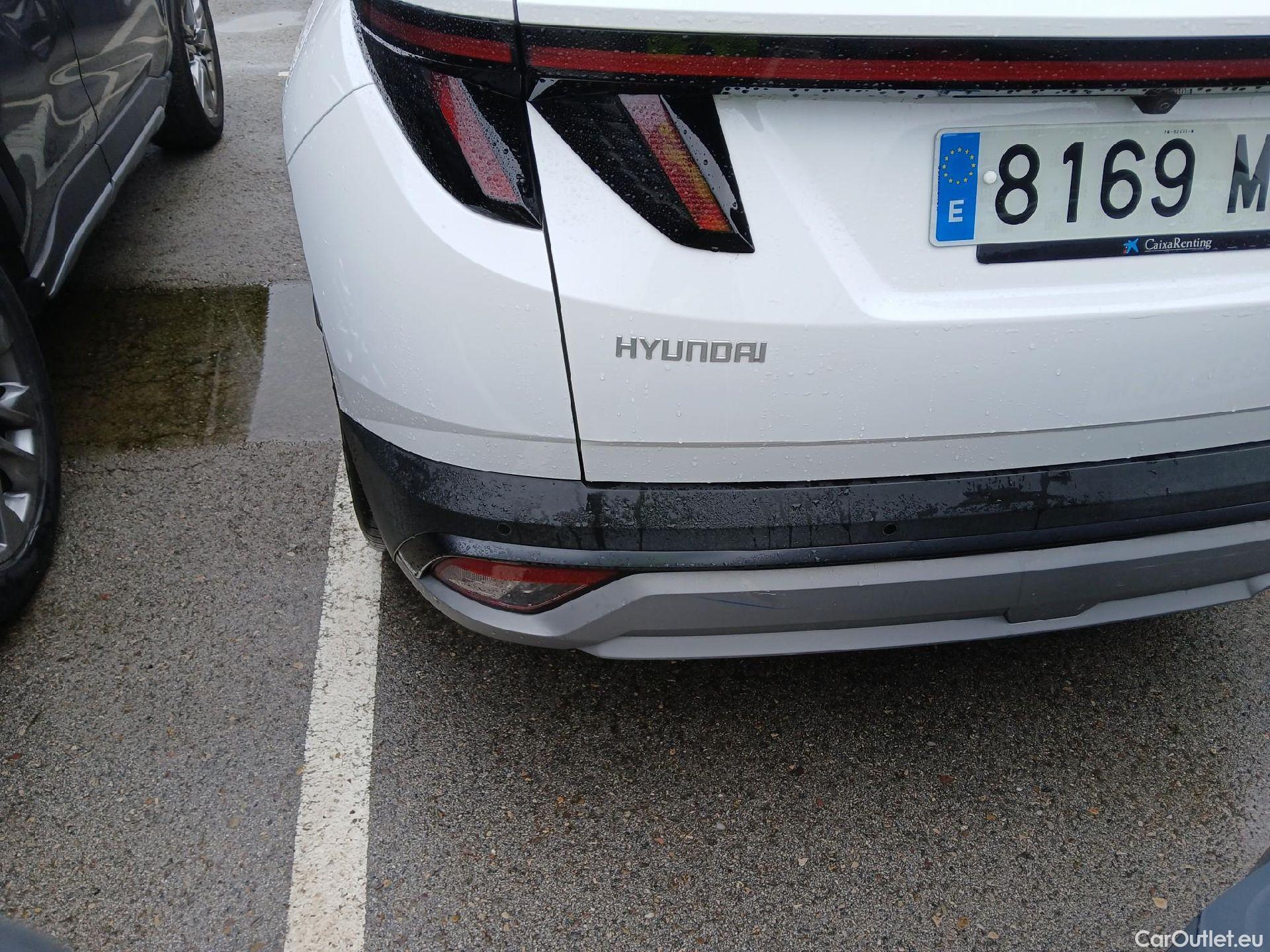  Land Rover  Discovery HYUNDAI Tucson / 2024 / 5P / todoterreno 1.6D 100kW (136CV) 48V DCT Tecno Sky #2