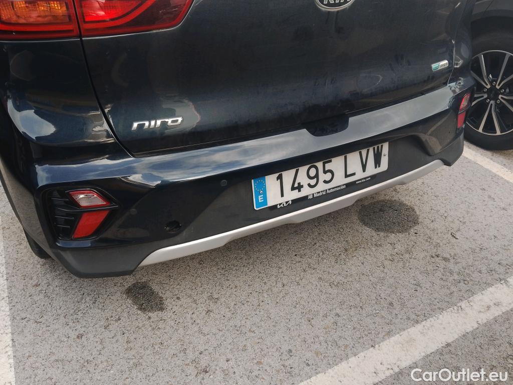  KIA  Niro KIA  / 2019 / 5P / crossover 1.6 GDi PHEV 104kW (141CV) Drive #24