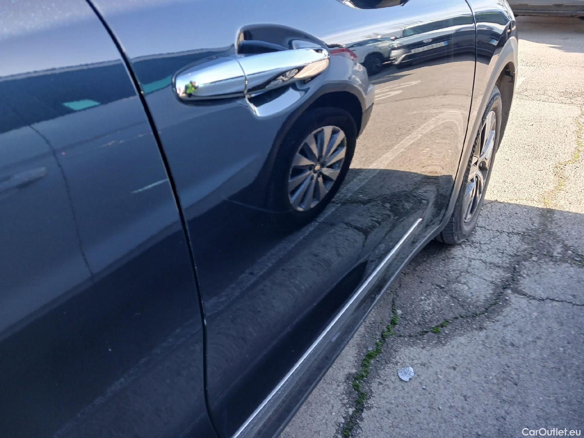  KIA  Niro KIA  / 2019 / 5P / crossover 1.6 GDi PHEV 104kW (141CV) Drive #23