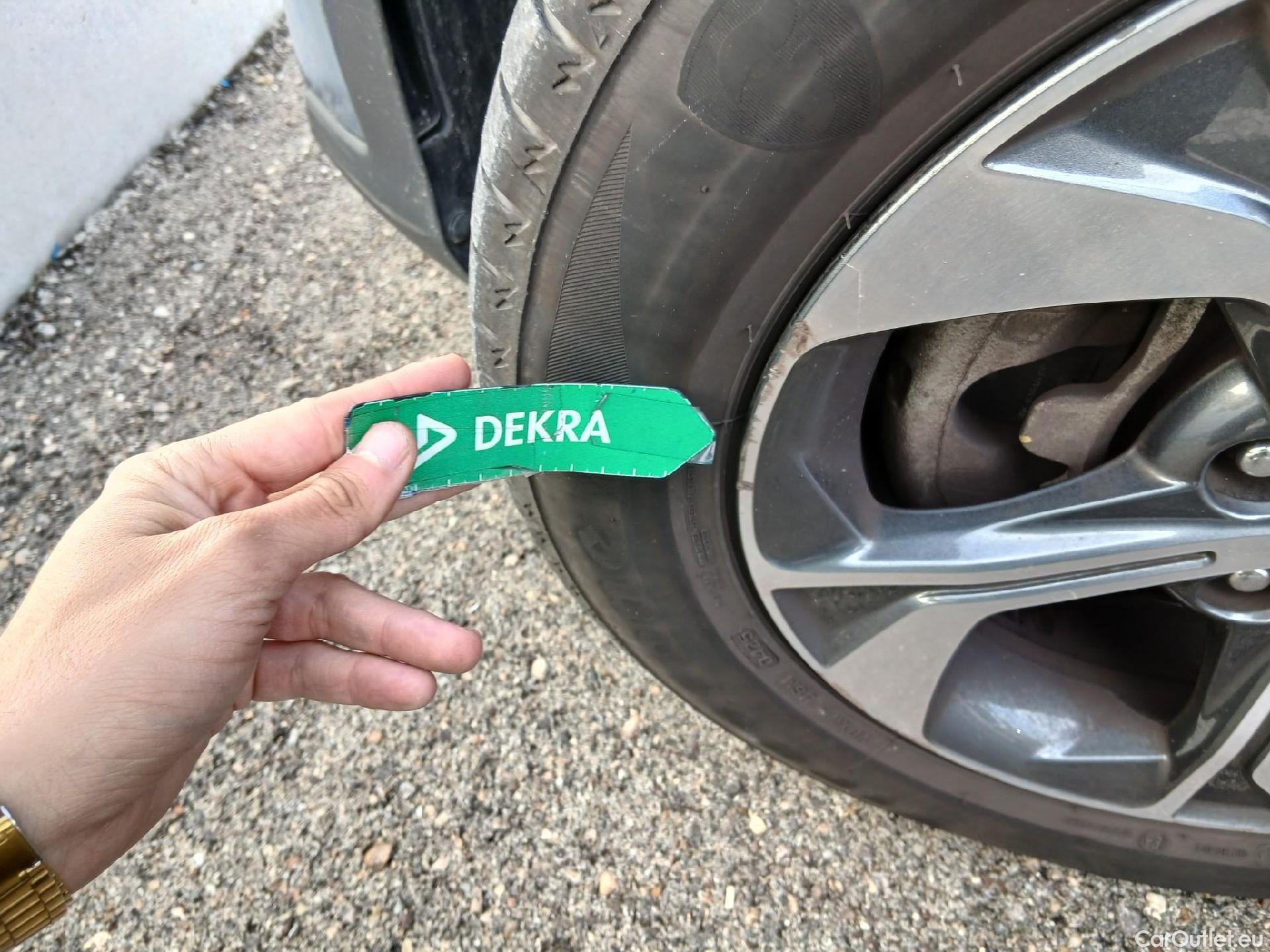  KIA  XCeed KIA  / 2019 / 5P / todoterreno 1.0 T-GDi Drive 88kW (120CV) #10