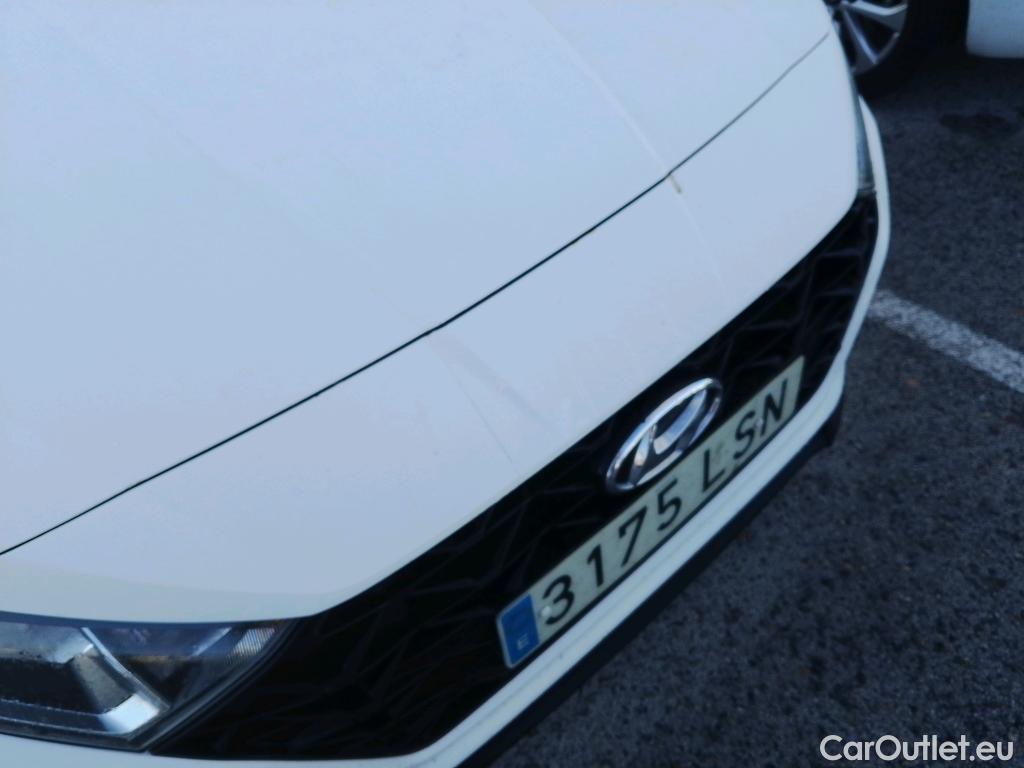  Hyundai  i20 HYUNDAI  / 2020 / 5P / berlina con portón 1.0 TGDI 74kW (100CV) 48V Essence #13