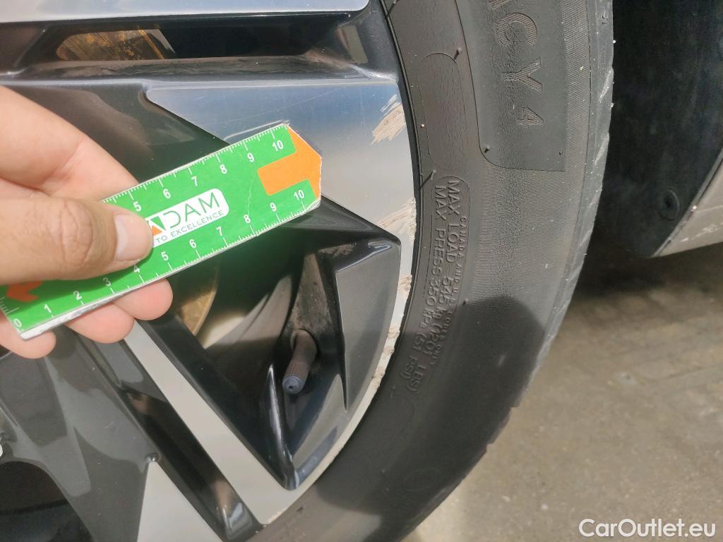  Hyundai  i20 HYUNDAI  / 2020 / 5P / berlina con portón 1.0 TGDI 74kW (100CV) Tecno #2